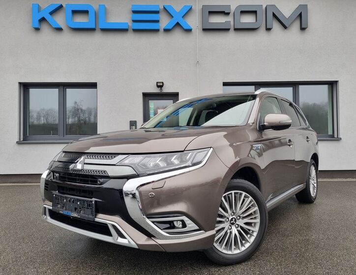 Mitsubishi Outlander 1