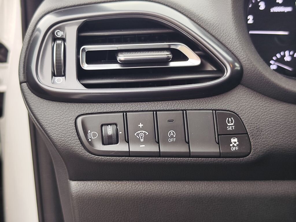 Hyundai i30 Hatchback 998,0 88 kw