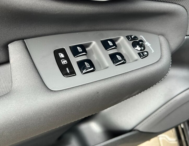 Volvo XC90 SUV 2,0 l 335 kw