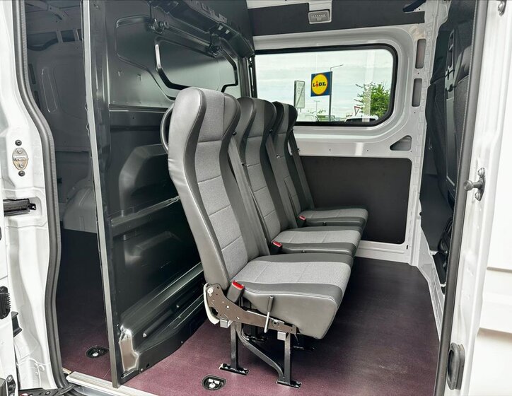 Nissan Interstar Ostatní 2,0 l 110 kw