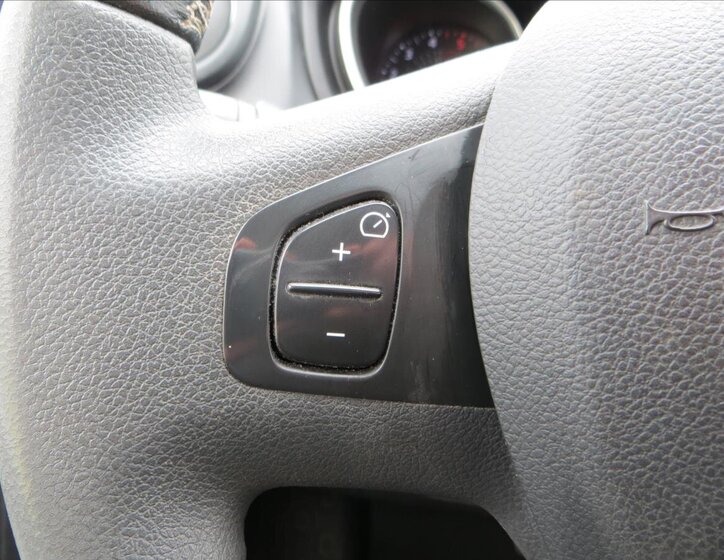 Renault Trafic Skříň 2,0 l 107 kw