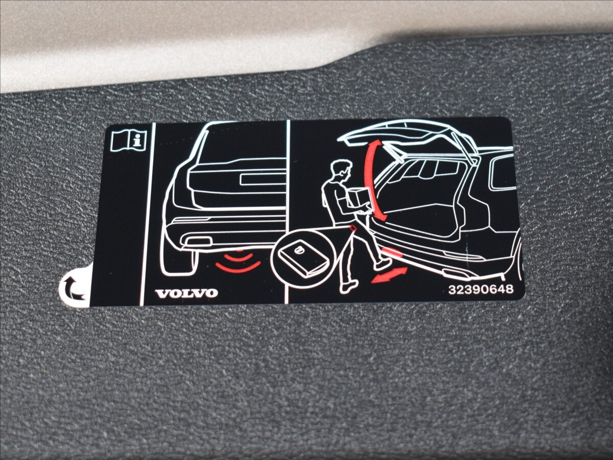 Volvo V60 Kombi 2,0 l 145 kw