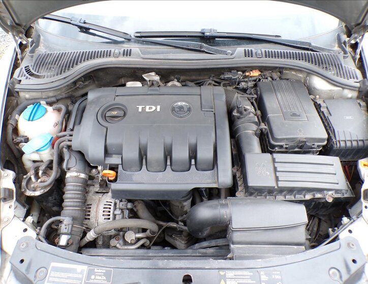 Škoda Octavia Kombi 2,0 l 103 kw