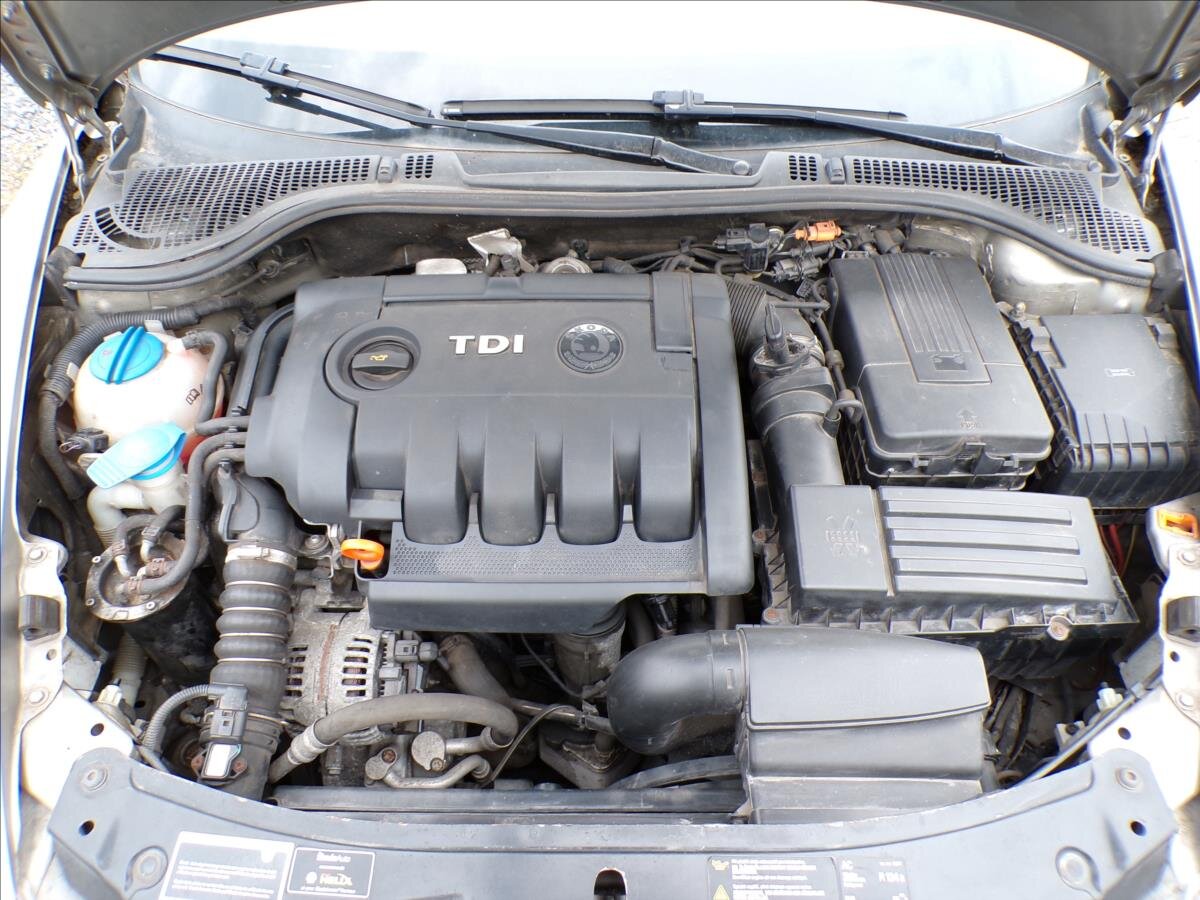 Škoda Octavia Kombi 2,0 l 103 kw