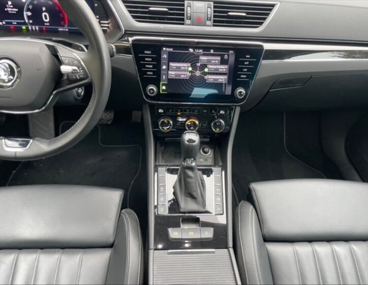 Škoda Superb 10