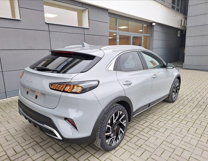 KIA XCeed SUV / Terénní 1,6 l 110 kw