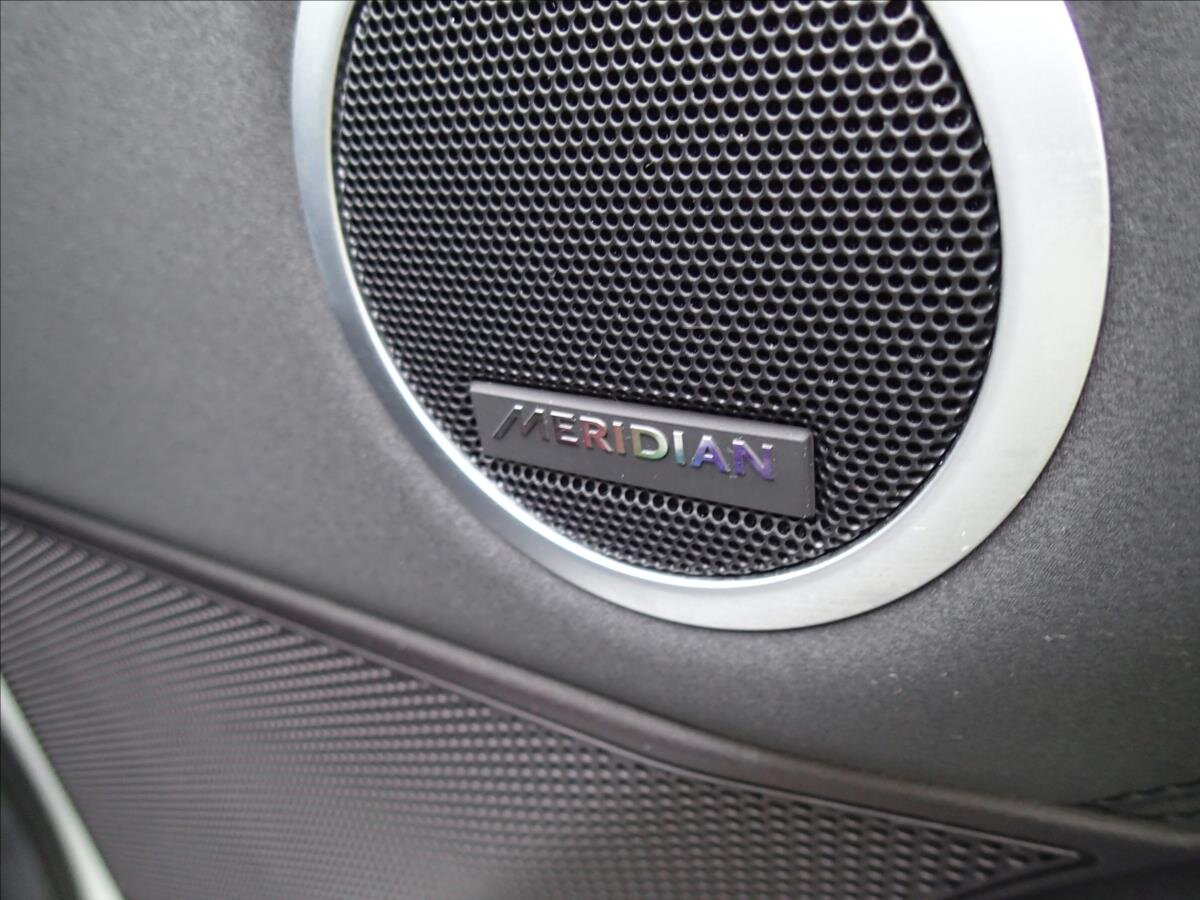 Land Rover Discovery SUV / Terénní 2,0 l 132 kw