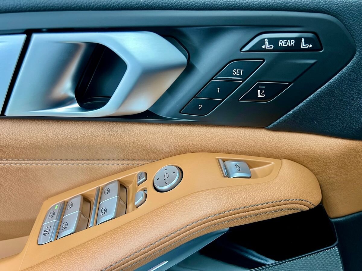 BMW X7 SUV / Terénní 3,0 l 250 kw