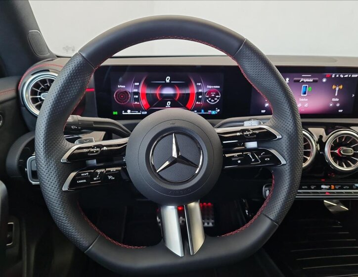 Mercedes-Benz CLA Sedan 2,0 l 110 kw