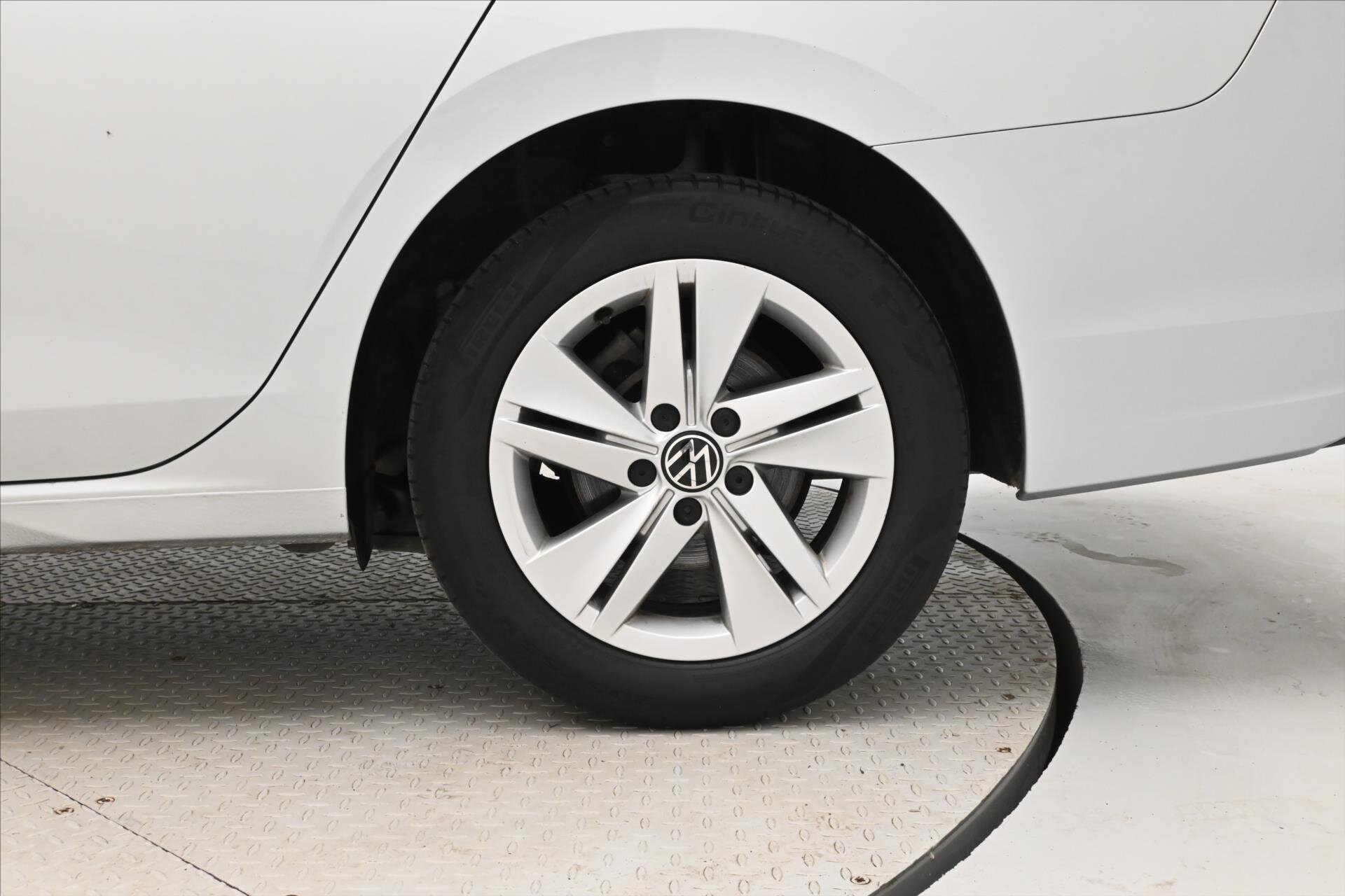 Volkswagen Golf Kombi 2,0 l 85 kw