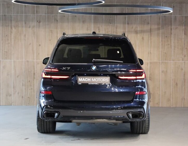 BMW X7 SUV / Terénní 3,0 l 259 kw