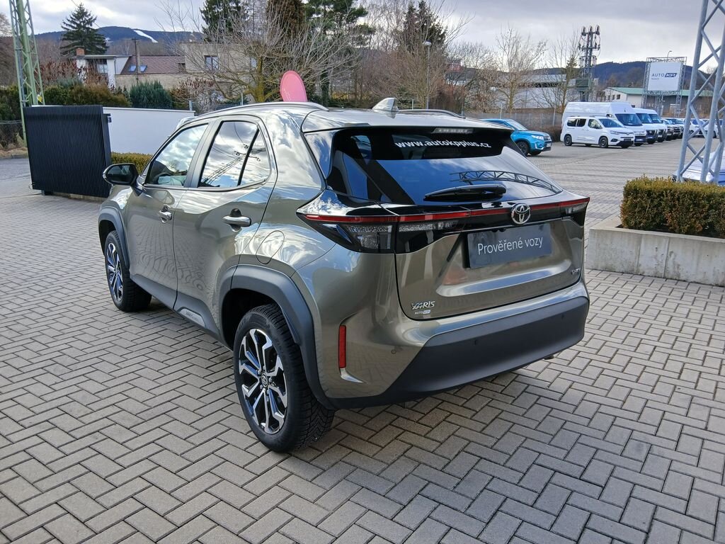 Toyota Yaris Cross SUV 1,5 l 68 kw