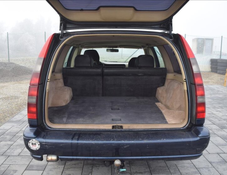 Volvo V70 Kombi 2,5 l 103 kw
