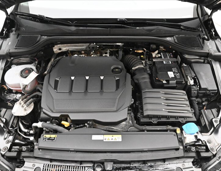 Volkswagen Golf Kombi 2,0 l 110 kw