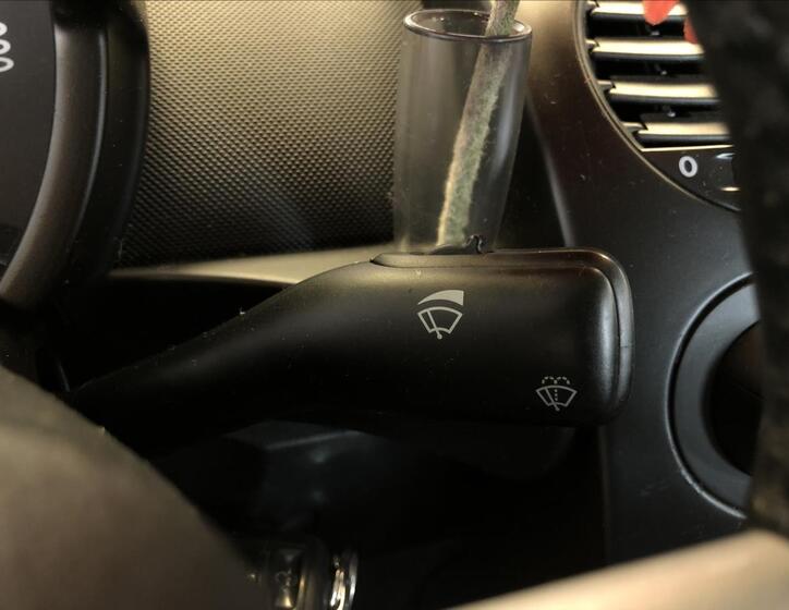 Volkswagen New Beetle 17