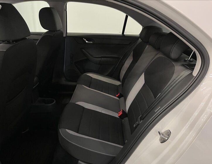 Škoda Rapid Liftback 1,2 l 66 kw