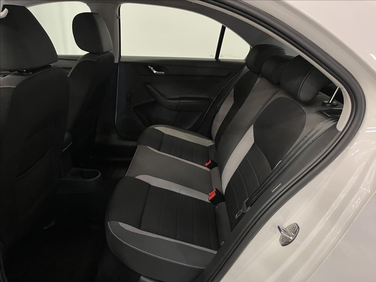 Škoda Rapid Liftback 1,2 l 66 kw