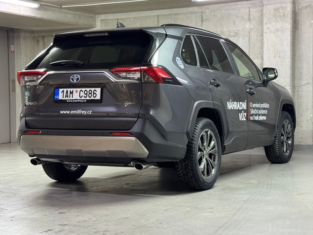 Toyota RAV4 SUV 2,5 l 163 kw