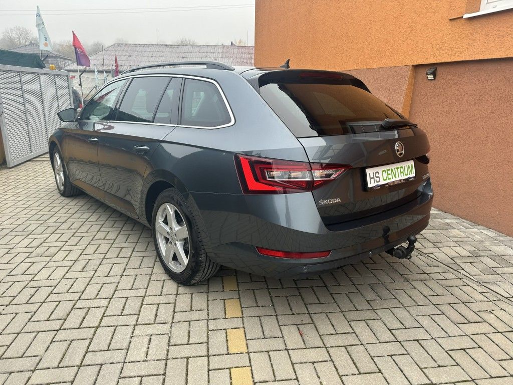 Škoda Superb