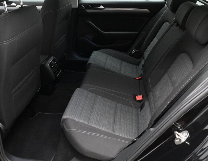 Volkswagen Passat Kombi 2,0 l 110 kw