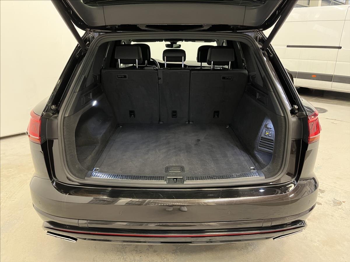 Volkswagen Touareg SUV / Terénní 3,0 l 210 kw