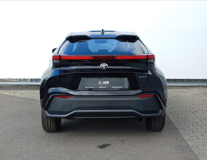 Toyota C-HR SUV / Terénní 2,0 l 112 kw