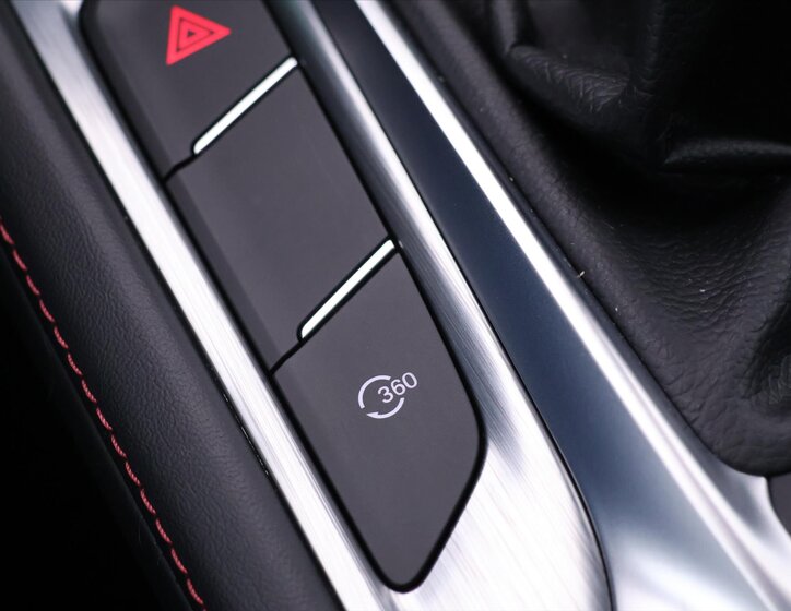 MG HS SUV / Terénní 1,5 l 119 kw