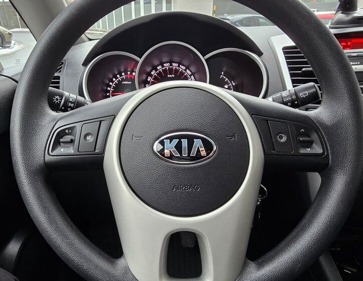 KIA Venga MPV 1,4 l 66 kw