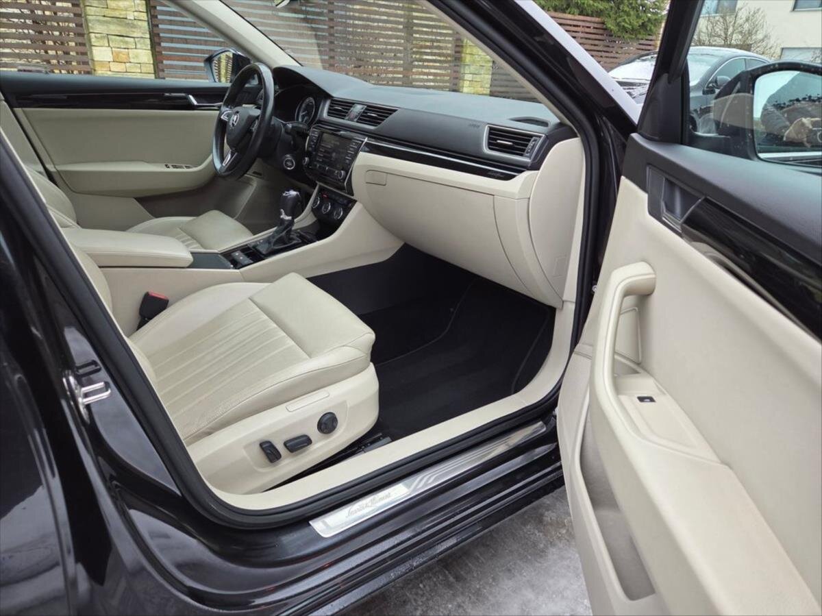 Škoda Superb Kombi 2,0 l 206 kw