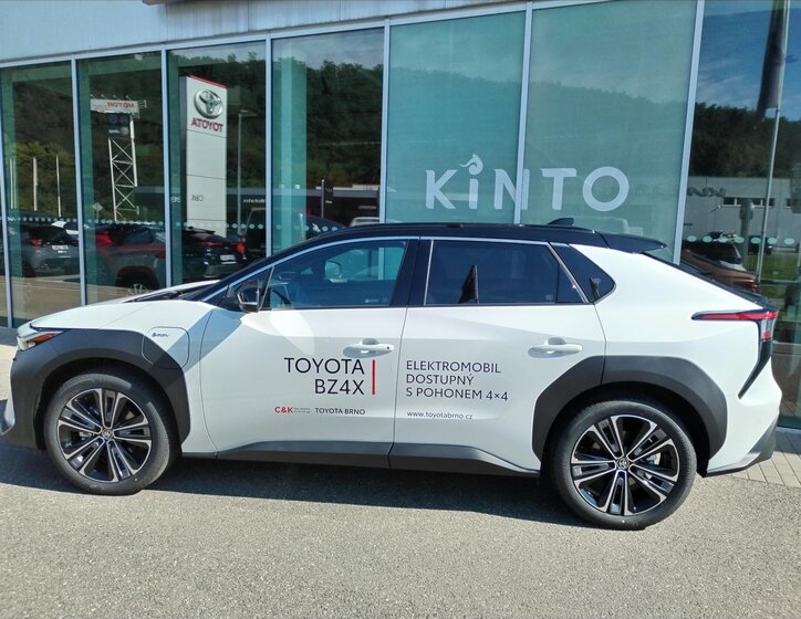 Toyota bZ4X SUV / Terénní 0,0 160 kw