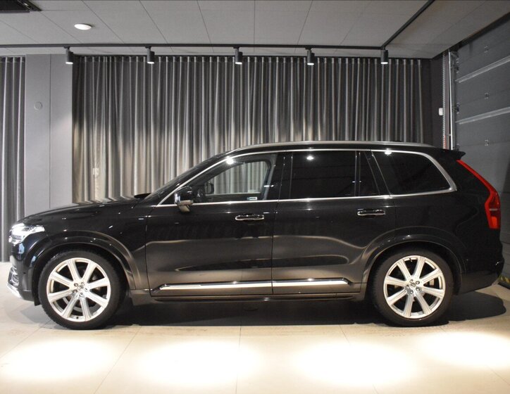 Volvo XC90 SUV 2,0 l 165 kw