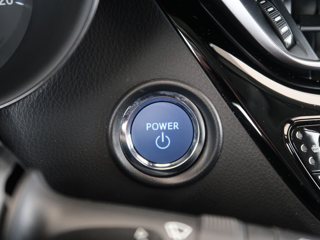 Toyota C-HR SUV 1,8 l 72 kw