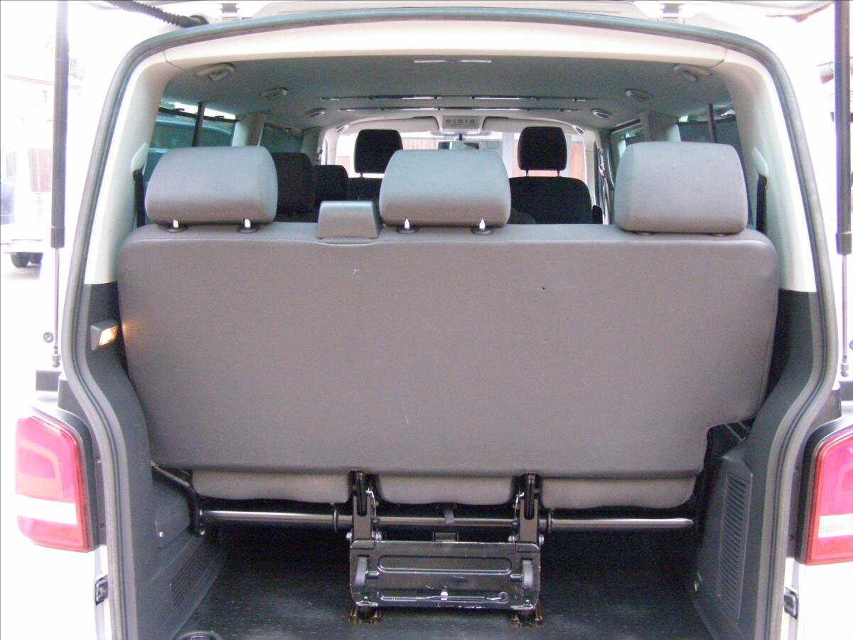 Volkswagen Caravelle MPV 2,0 l 103 kw
