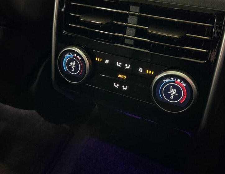 Land Rover Range Rover SUV / Terénní 4,4 l 390 kw