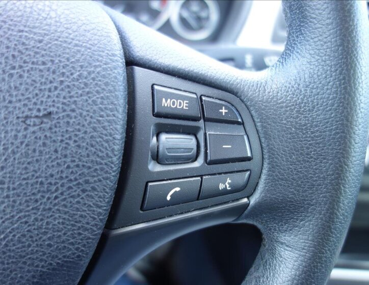 BMW Řada 3 Sedan / Limuzína 2,0 l 105 kw