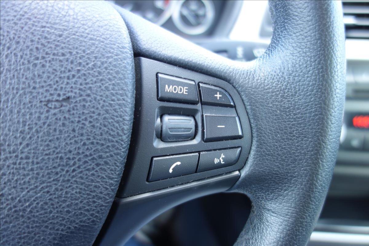 BMW Řada 3 Sedan / Limuzína 2,0 l 105 kw