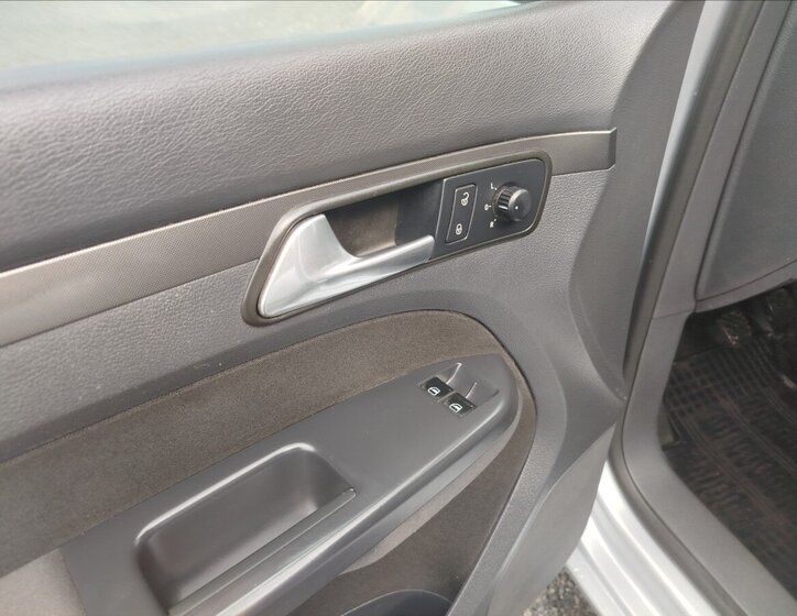 Volkswagen Touran MPV 1,9 l 77 kw