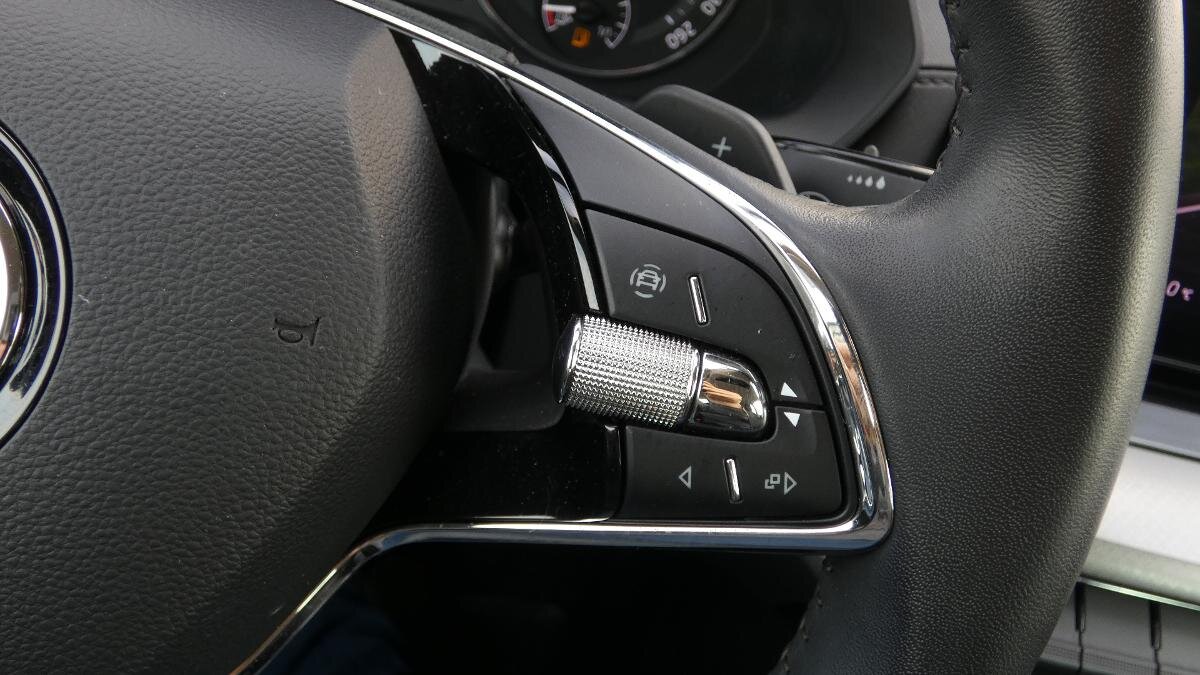 Škoda Octavia Sedan / Limuzína 1,5 l 110 kw