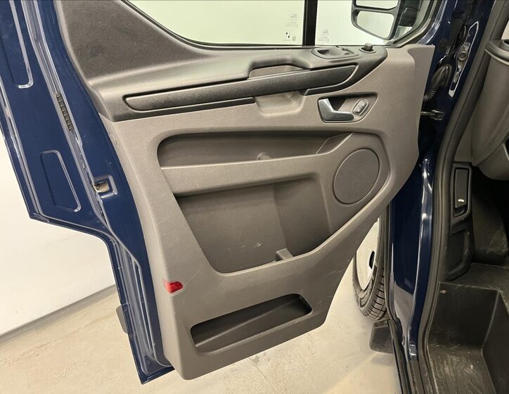 Ford Transit Custom Kombi 2,0 l 96 kw