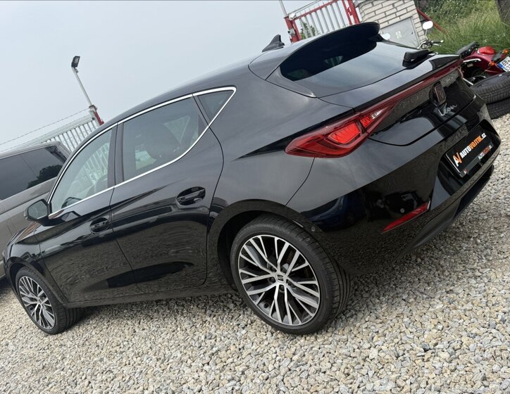 Seat Leon Hatchback 1,5 l 96 kw