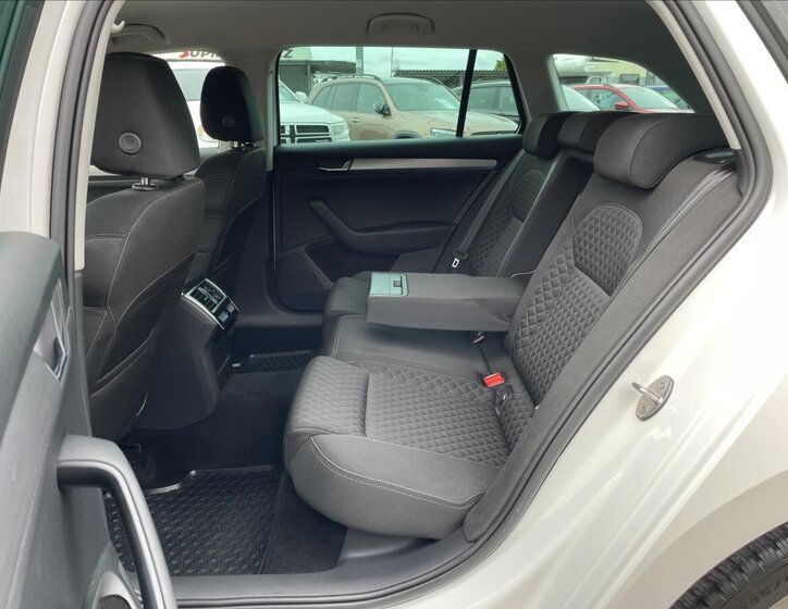 Škoda Superb Kombi 1,4 l 110 kw