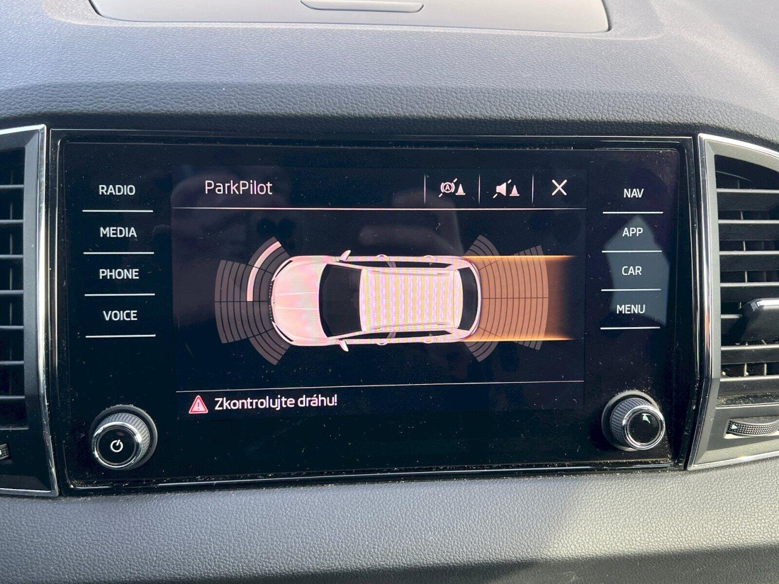 Škoda Karoq SUV / Terénní 1,5 l 110 kw