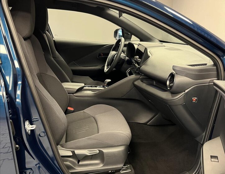 Toyota C-HR SUV / Terénní 2,0 l 111 kw