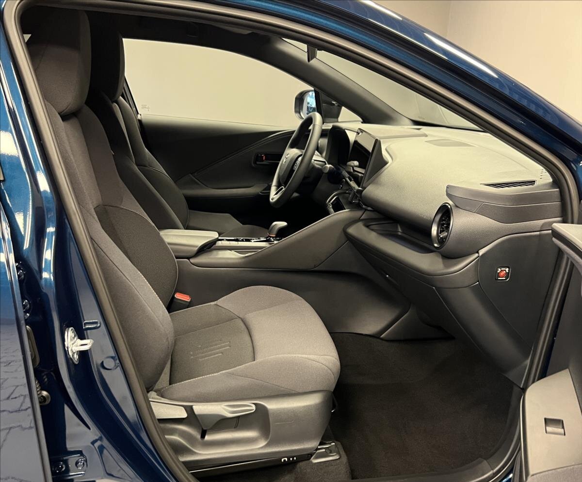 Toyota C-HR SUV / Terénní 2,0 l 111 kw