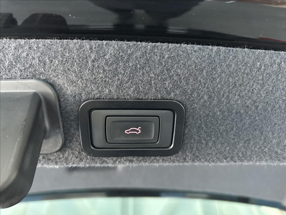 Audi A6 Sedan / Limuzína 3,0 l 230 kw