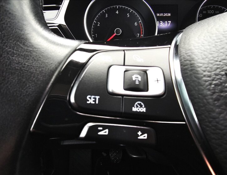 Volkswagen Touran Kombi 1,4 l 110 kw