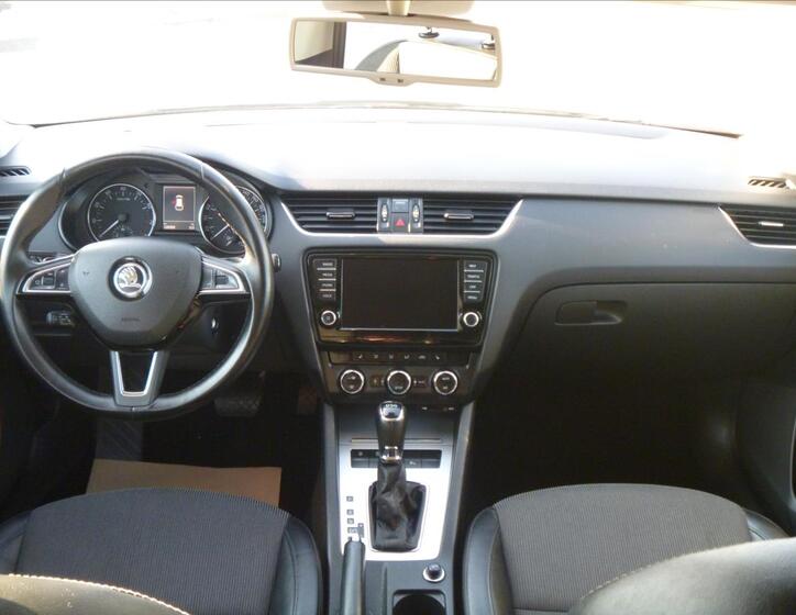 Škoda Octavia 14