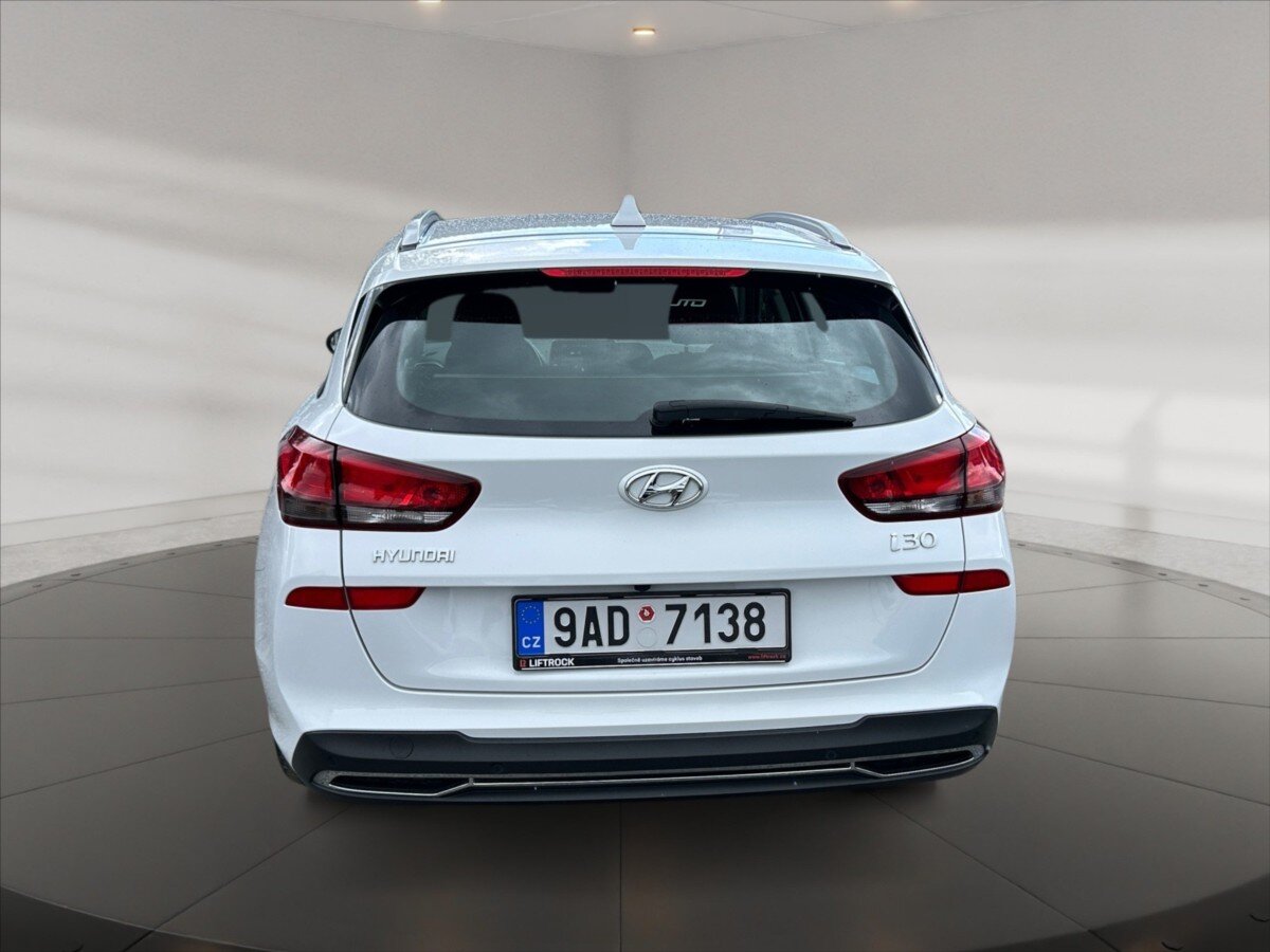 Hyundai i30 Kombi 998,0 88 kw