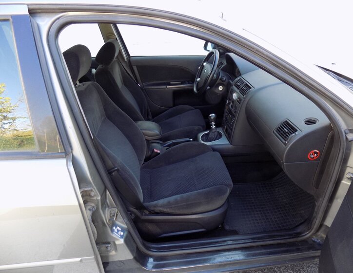Ford Mondeo Kombi 2,0 l 107 kw