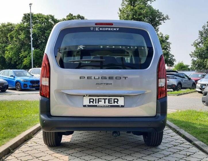 Peugeot Rifter 11